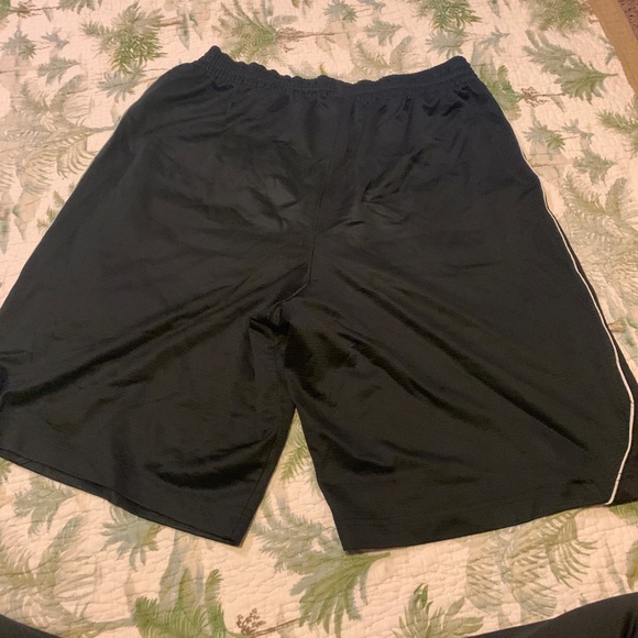 COPY - nike athletic shorts - Picture 2 of 3
